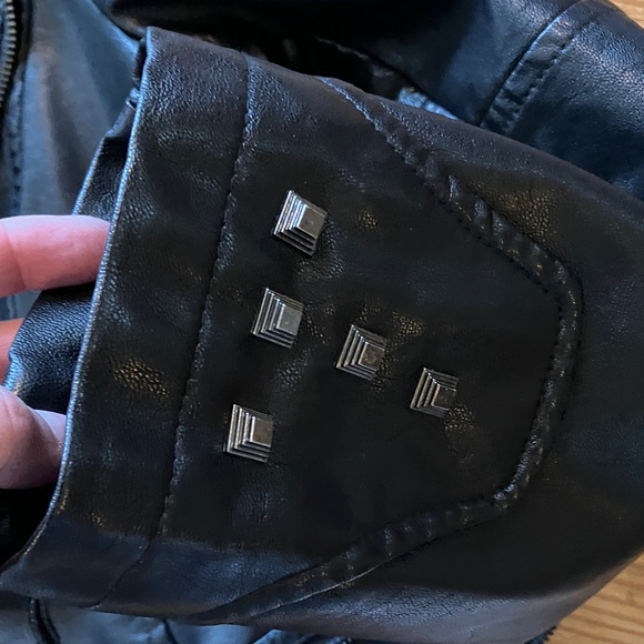 Black Leather Women's Jacket - Picture 6 of 14